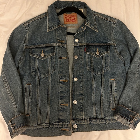 Levi’s Trucker Jean Jacket - Picture 1 of 3